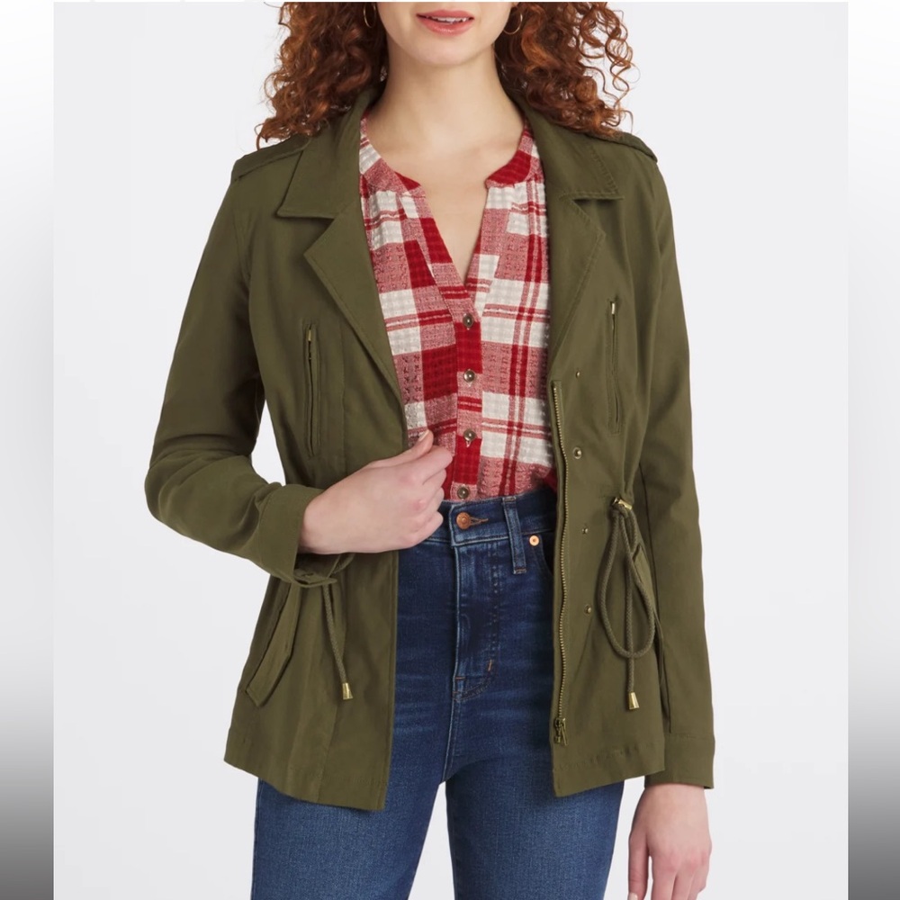 EDEN SOCIETY Laysha Cargo Jacket in Olive - Size Small